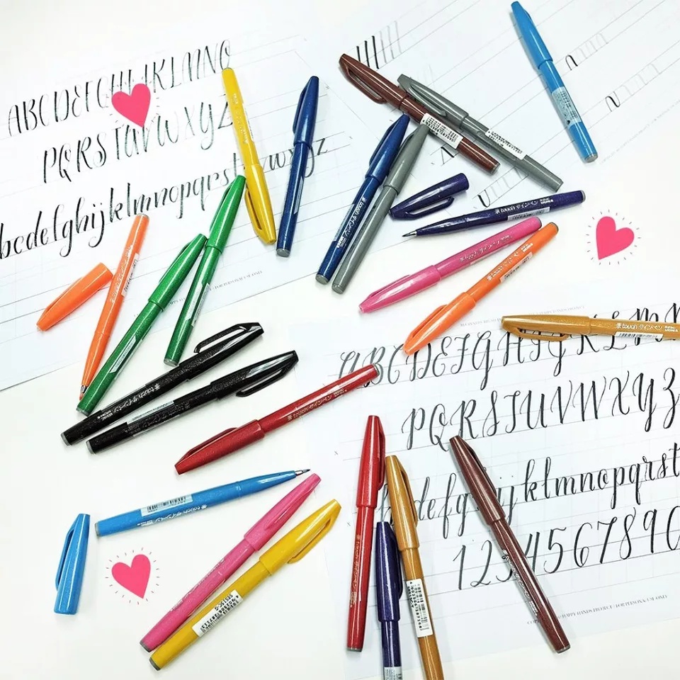 Bút Viết Thư Pháp Calligraphy Pentel Brush Sign Pen SES15C | 12 Màu Cơ Bản và 12 Màu Pastel | Tặng Sổ Thư Pháp