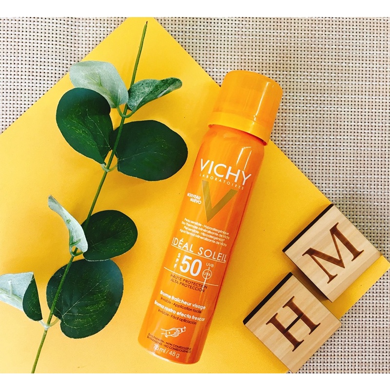 Xịt Chống Nắng Kiềm Dầu Vichy Ideal Soleil SPF 50 PA+++