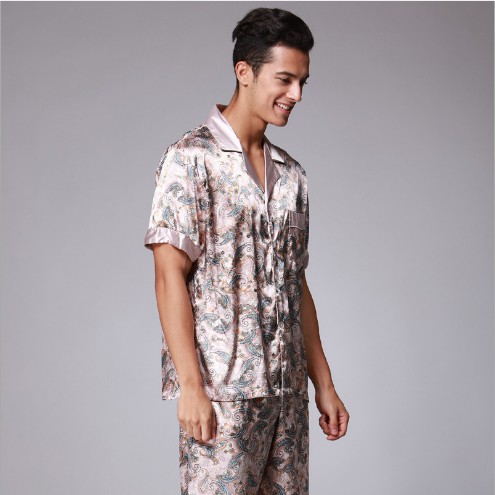 Đồ bộ Pijama nam cộc tay chất vải lụa satin cao cấp, nhẹ tênh, mềm mại, mặc cực kỳ dễ chịu, thư giãn, size L-3XL | BigBuy360 - bigbuy360.vn