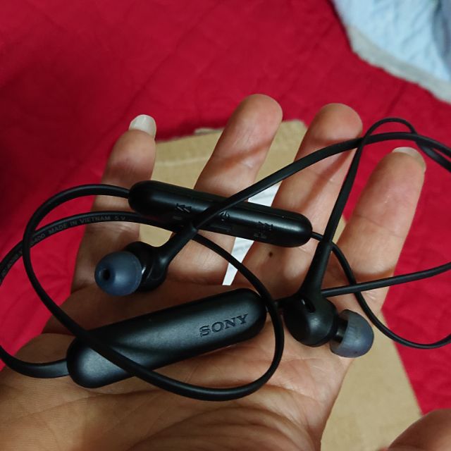 Tai nghe bluetooth xb400
