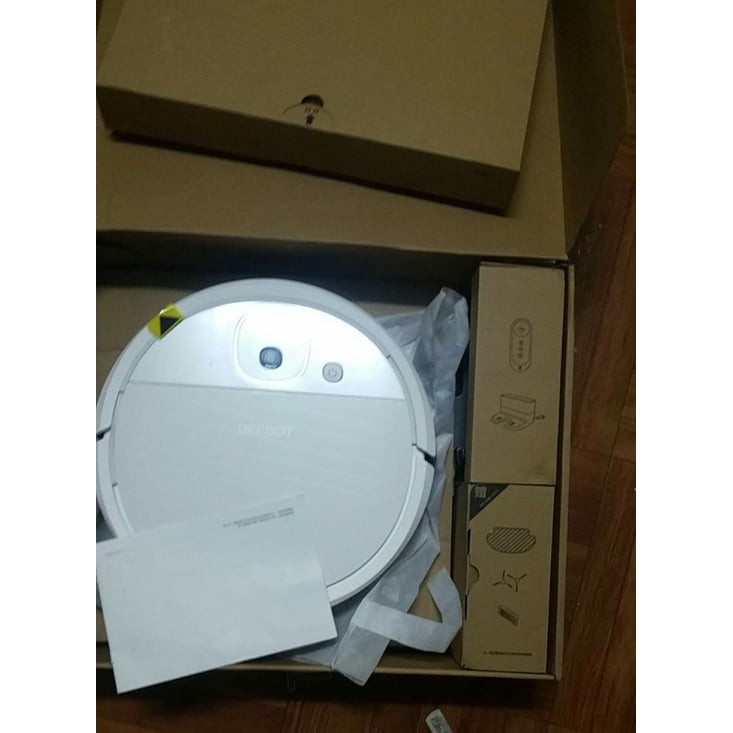 ROBOT HÚT BỤI ECOVACS DEEBOT DJ35 ( HÀNG TRƯNG BÀY CHƯA QUA SỬ DỤNG- BẢO HÀNH 6-12 THÁNG)