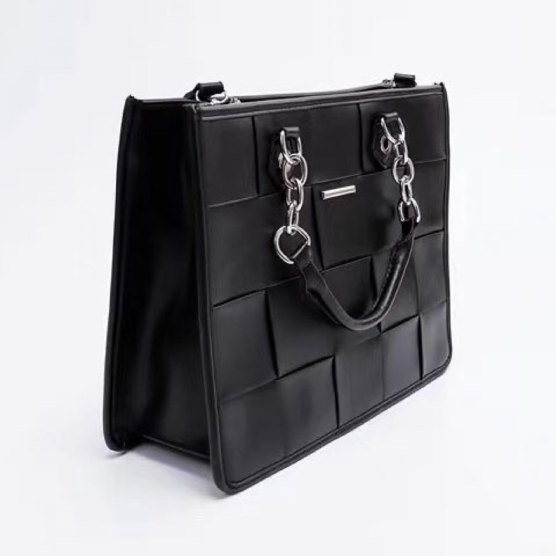 TÚI ĐEO CHÉO DA ĐAN Ô VUÔNG VỪA LAPTOP HÀNG CAO CẤP