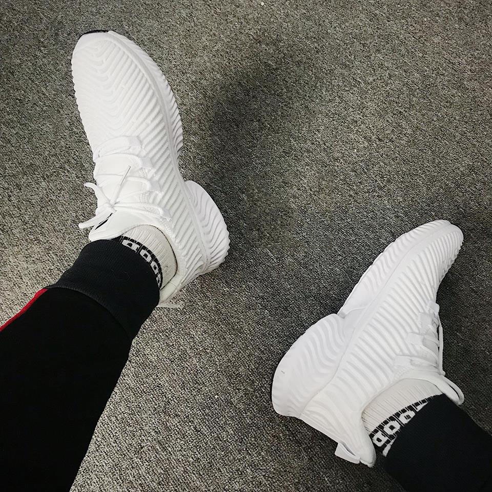 Giày Alphabounce Instinct