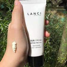 Kem Chống Nắng Hàn Quốc LANCI Dưỡng Ẩm Dưỡng Da Trắng Sáng Natural SunCream 50ML