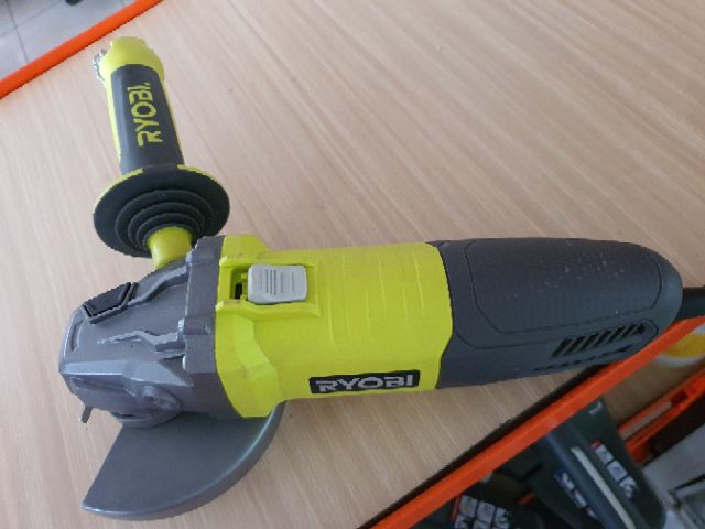 Máy cắt sắt và mài RYOBI  xuất đi Australia