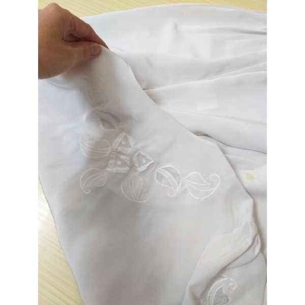 Áo sơmi Nhật thêu hoa cổ tròn free size thanh lý