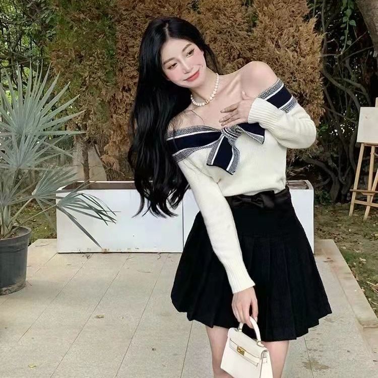 Áo dệt kim một bên vai đính nơ phong cách Hàn Quốc mới năm 2021