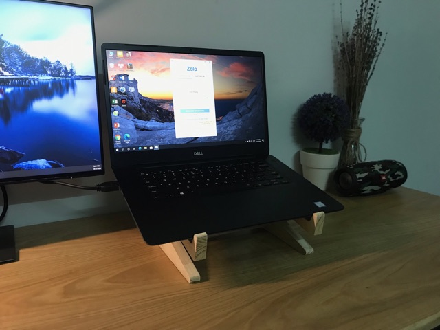 Kệ laptop gỗ sang trọng, chống đau mỏi lưng (Làm từ gỗ thông trắng cao cấp,ko phải gỗ ép) | BigBuy360 - bigbuy360.vn