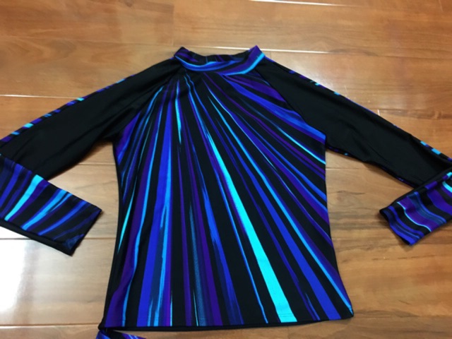 Set bơi dài tay sọc xanh - nhiều size | BigBuy360 - bigbuy360.vn