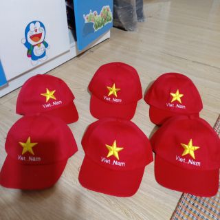 Mũ lưỡi trai cờ đỏ sao vàng