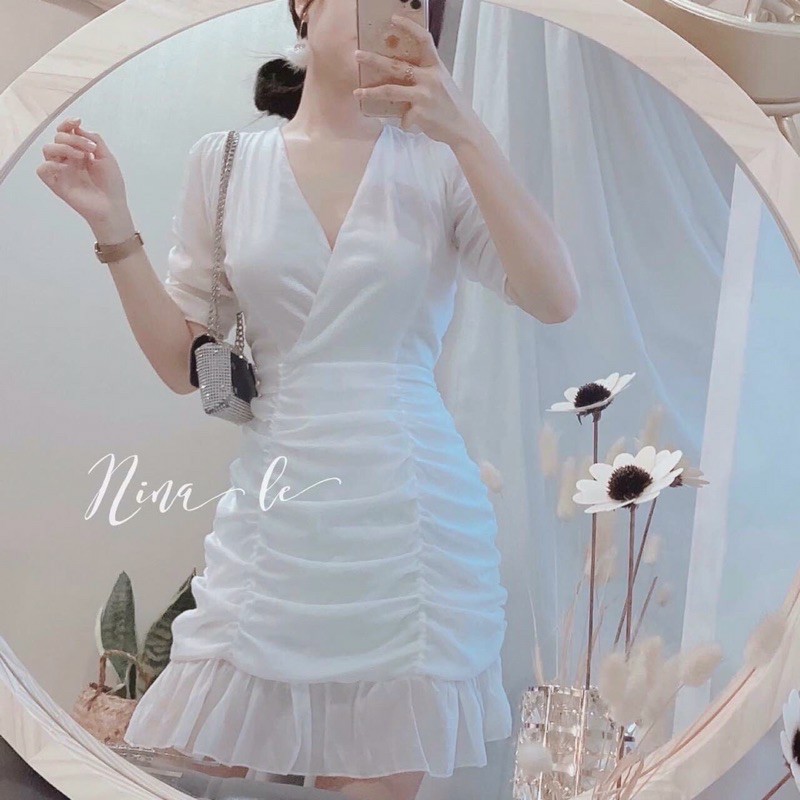 ĐẦM XOÈ CỔ V TAY LỠ DỰ TIỆC