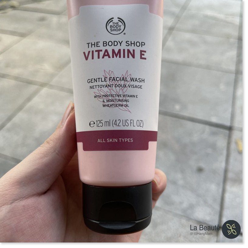 [Mã chiết khấu giảm giá chính hãng] Sữa Rửa Mặt Làm Sạch Nhẹ Dịu - The Body Shop Vitamin E Gentle Facial Wash 125ml