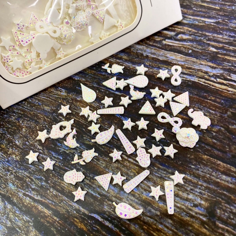 Charm trang trí nail mix ánh 7 màu