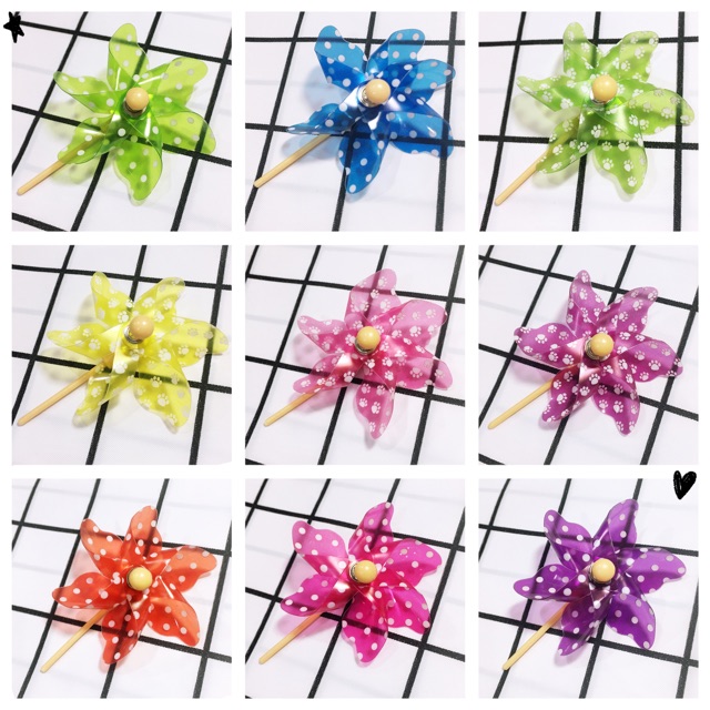 Chong chóng nhựa trang trí nhà cửa góc làm việc doll