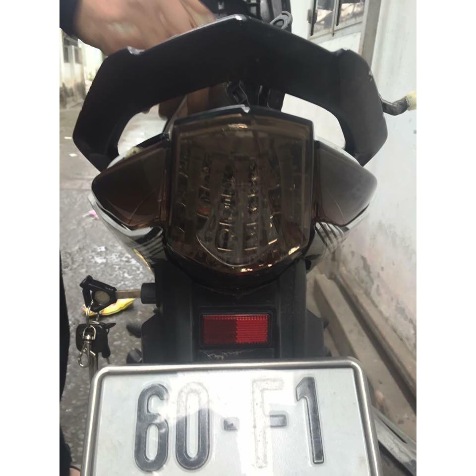 đèn hậu nakasone ex 135