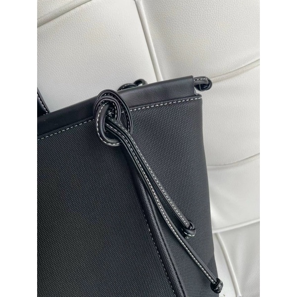 TNS-Túi tote công sở form vuông  Luxo tote bag--tone đen classic