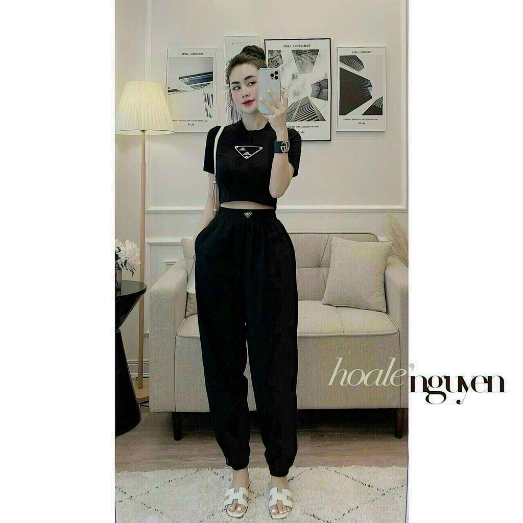 Sét bộ áo cộc croptop họa tiết hình tam giác  phối hợp với quần bo chun gấu xinh xắn dễ thương 3 màu đen trắng và nure