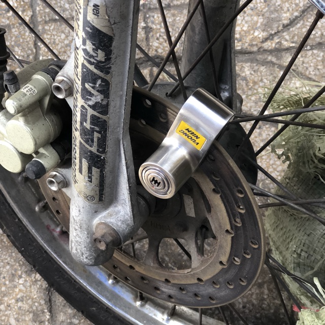 Khoá thắng đĩa Vuong Niem