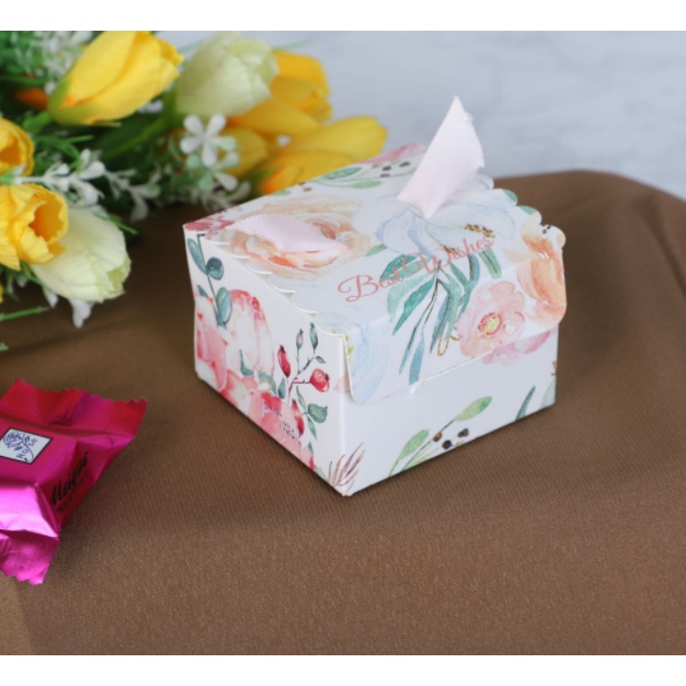 Hộp quà giấy mini 6.5cm họa tiết đẹp mắt kèm nơ và rơm lót, hộp quà tặng nhỏ đựng quà xinh xắn