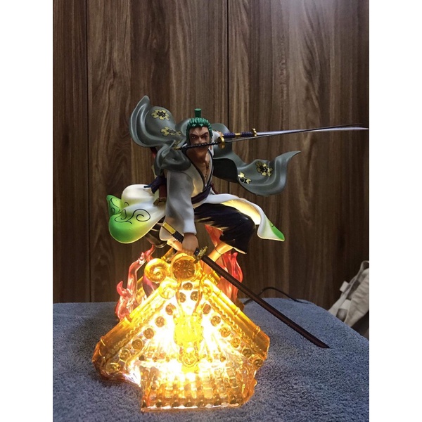 [RẺ NHẤT SHOPEE] Mô hình Figure One Piece Zoro wano Mái Nhà 28cm có led - Fullbox