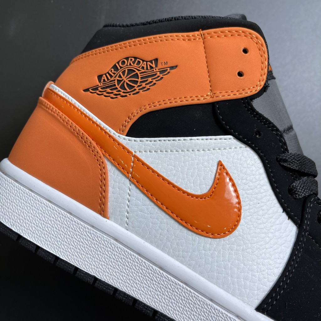 ✔️ Giày Jordan 1 Mid Cam Bóng Cao Cổ Giày Thể Thao Nam Nữ Full Phụ Kiện ✔️