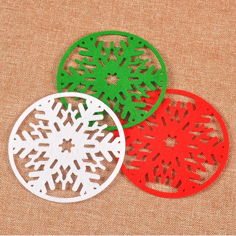 Set 2 tấm lót ly bằng vải không dệt hình bông tuyết xinh xắn tiện dụng