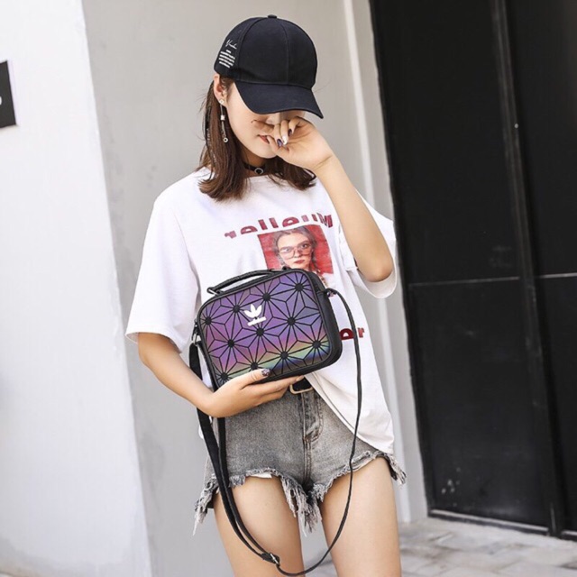 Túi Adidas xuất chuẩn | BigBuy360 - bigbuy360.vn