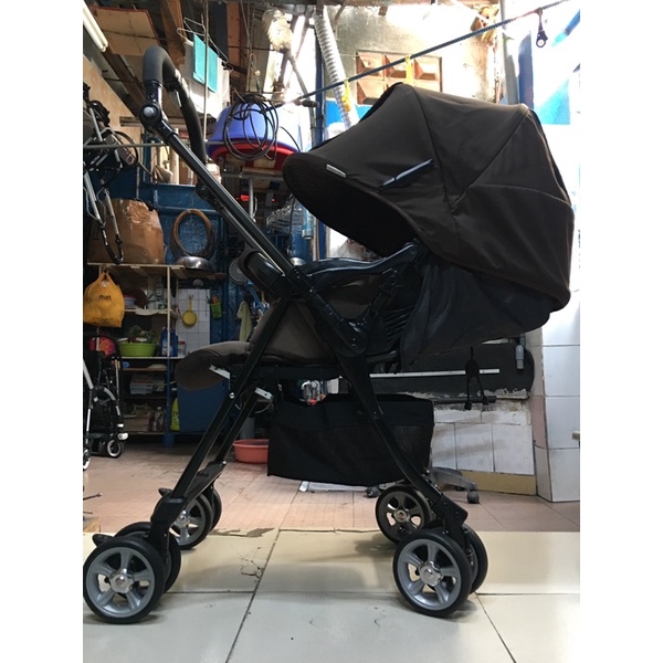 xe đẩy cho bé Combi Diaclasse XY500