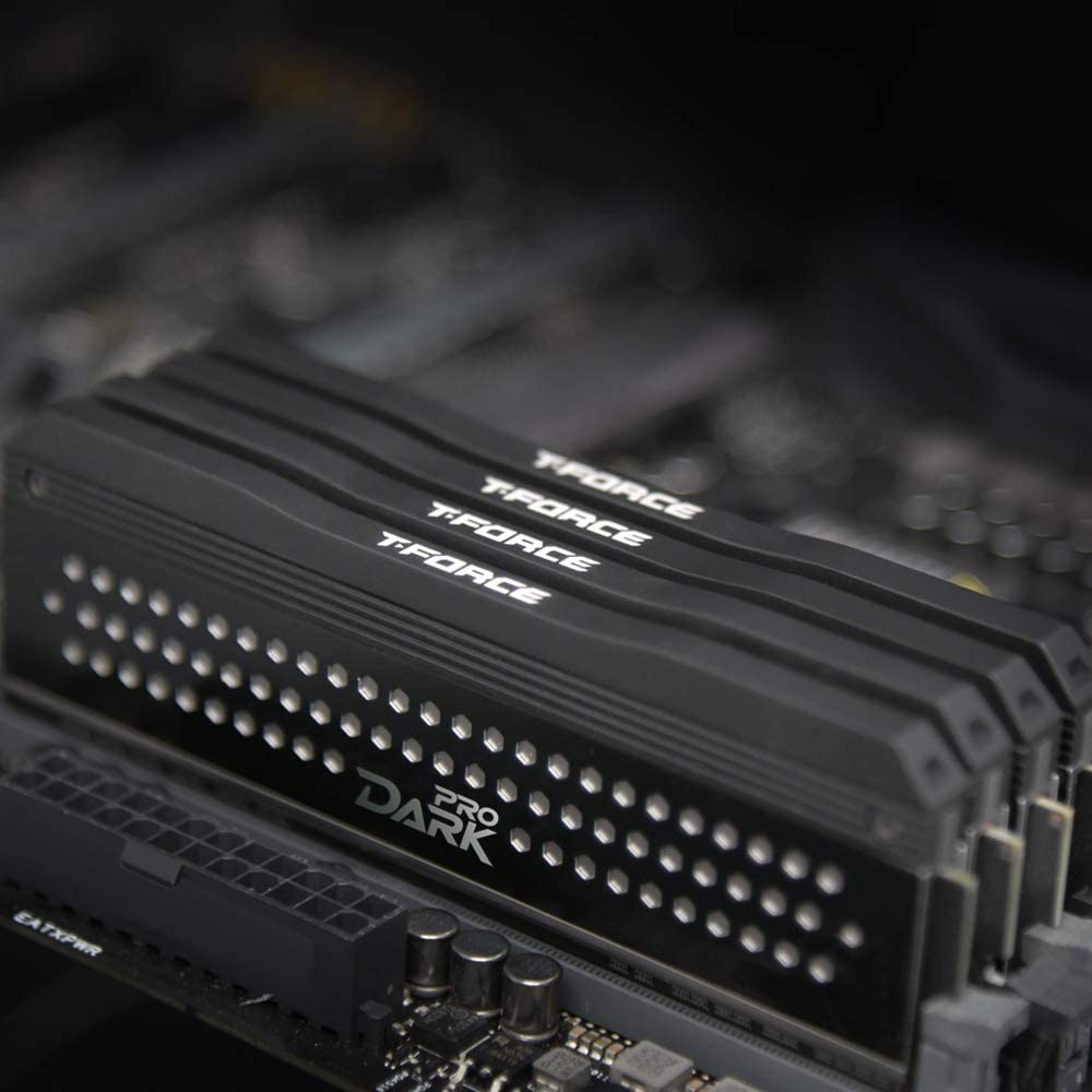 RAM máy tính bàn TEAMGROUP T-Force Dark Pro 16GB Kit  DDR4 Dram 3466MHz CL16