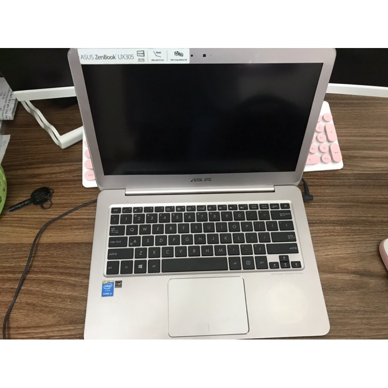 Laptop asus zenbook ux305f