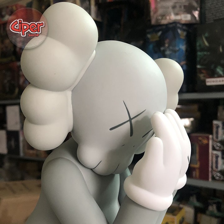 [No box] Mô hình Kaws Companion Ngồi - Xám 28cm