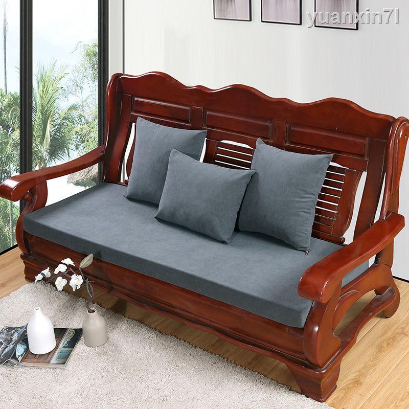 Đệm lót ghế Sofa gỗ dày dặn ấm áp theo phong cách mùa đông