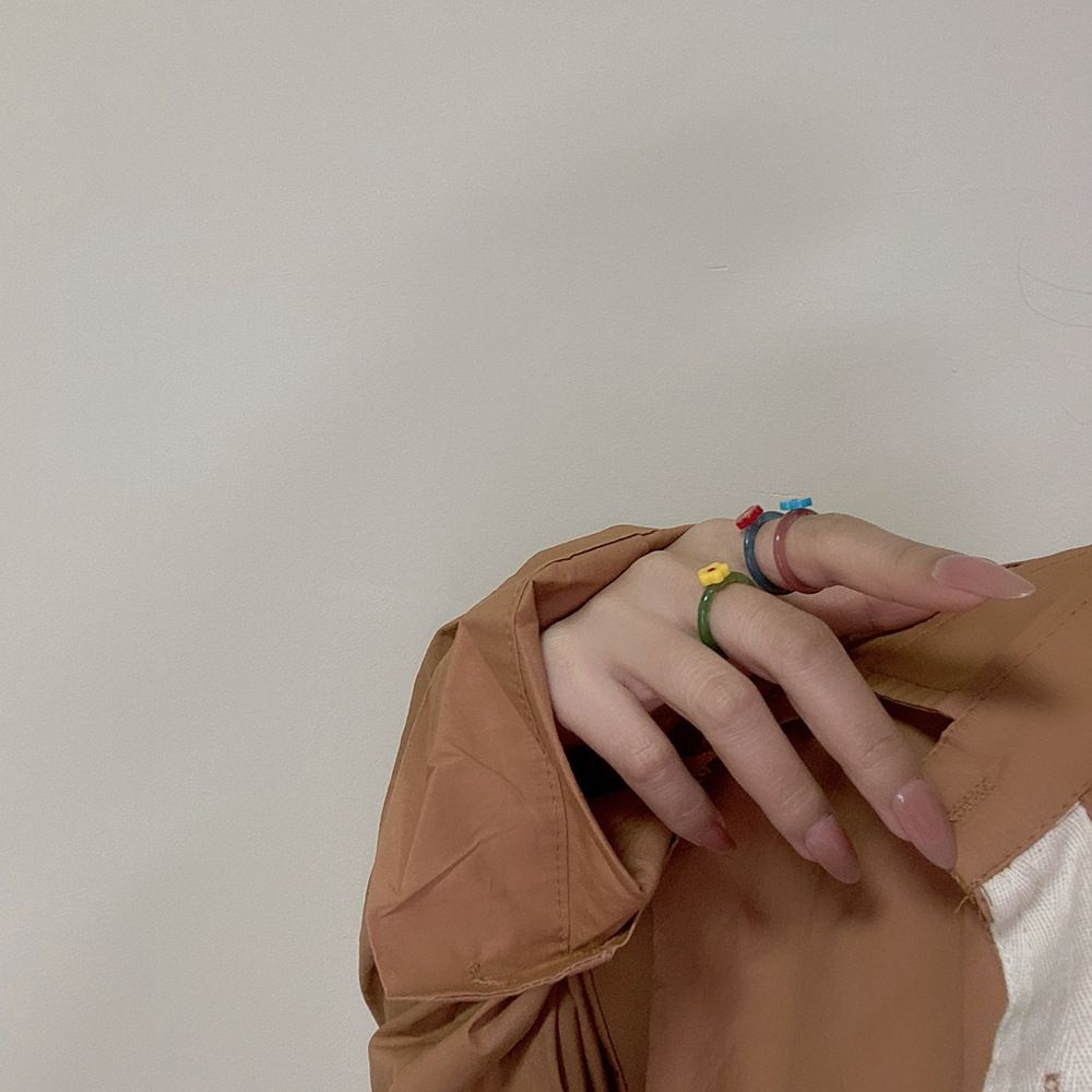 Nhẫn Nhựa Acrylic Trong Suốt Họa Tiết Hoa Nhỏ Nhiều Màu Phong Cách Vintage Cho Nữ