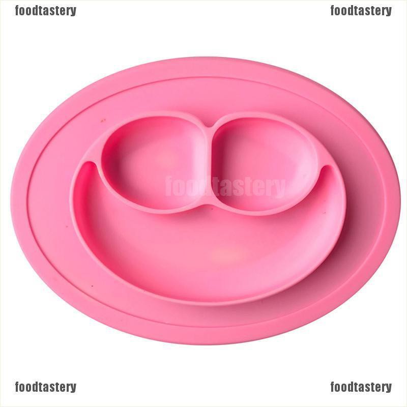 Khay Đựng Thức Ăn Bằng Silicone Tiện Dụng Cho Bé