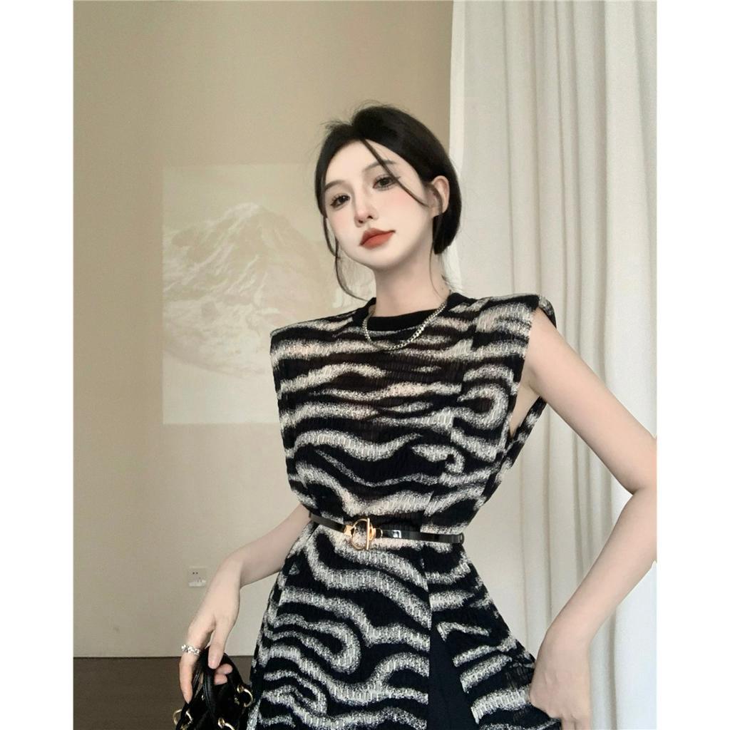 Đầm Không Tay Cổ Tròn Ôm Dáng Họa Tiết Da Báo Quyến Rũ Dành Cho Nữ
