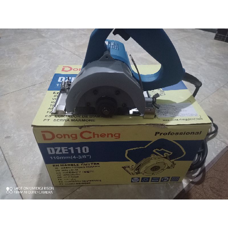 Máy Cắt Gạch - Bê Tông Dongcheng DZE110 + Tặng Lưỡi Cắt 110mm ( ảnh thật)