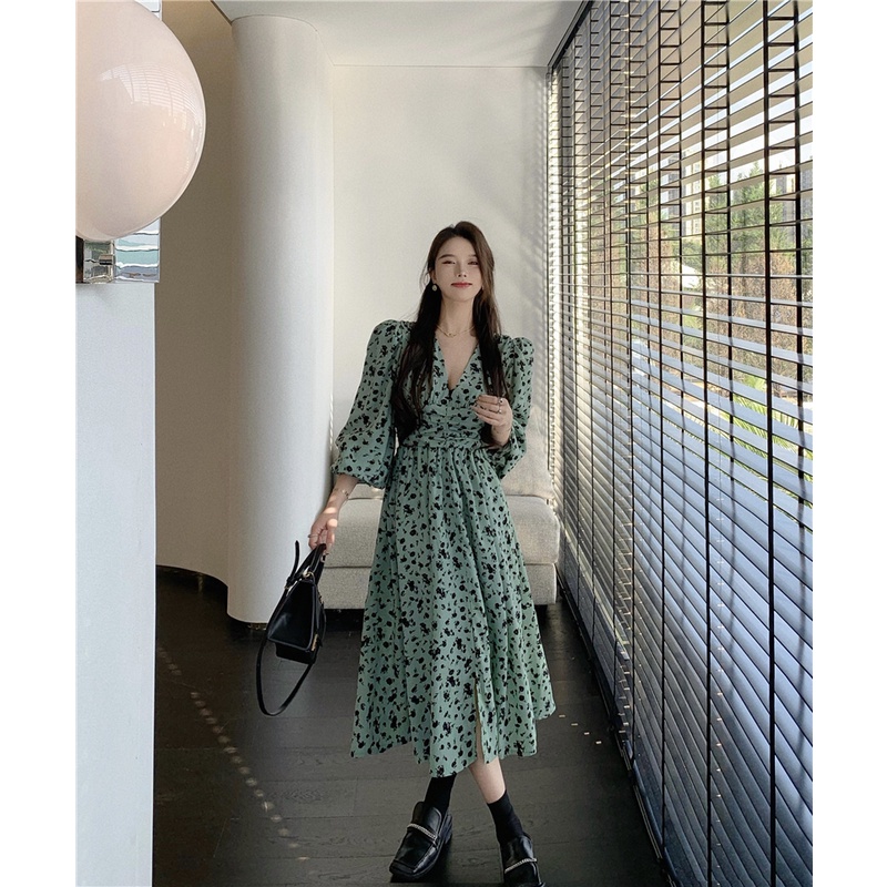 Đầm dáng xòe cổ v tay dài Emilyshop ulzzang