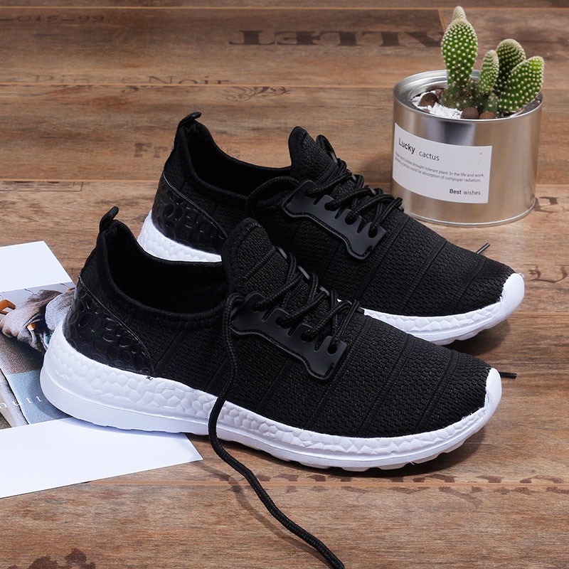 Giày sneakers nữ đẹp