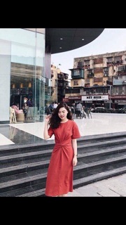 Đầm xoắn eo