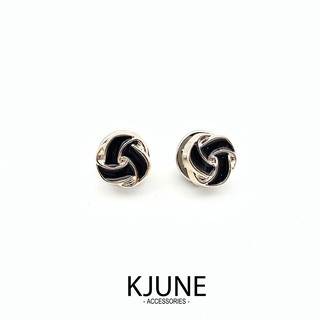 Pin cài áo dạng cúc