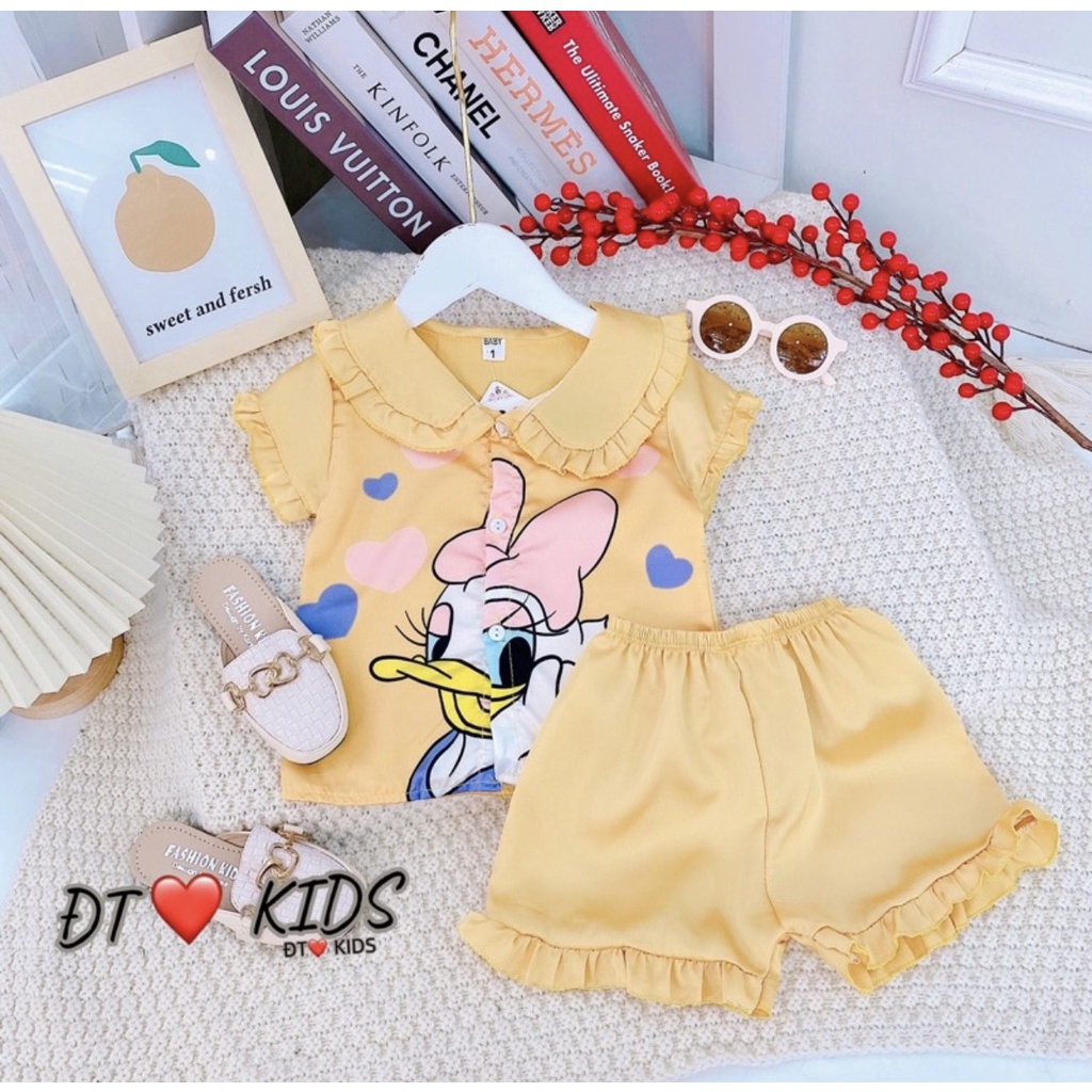 Bộ pizama lụa cho bé gái xinh xắn