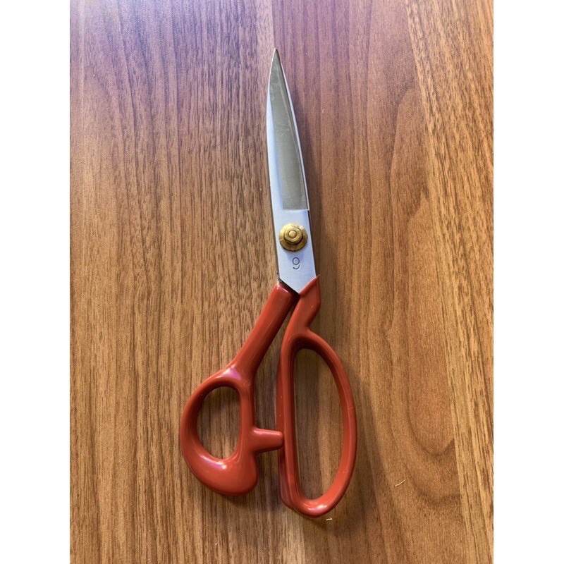 Kéo cắt vải hãng pin tay cầm đỏ lưỡi trắng cắt ngọt cầm sướng tay kéo có 5size từ 8,9,10,11,12inch