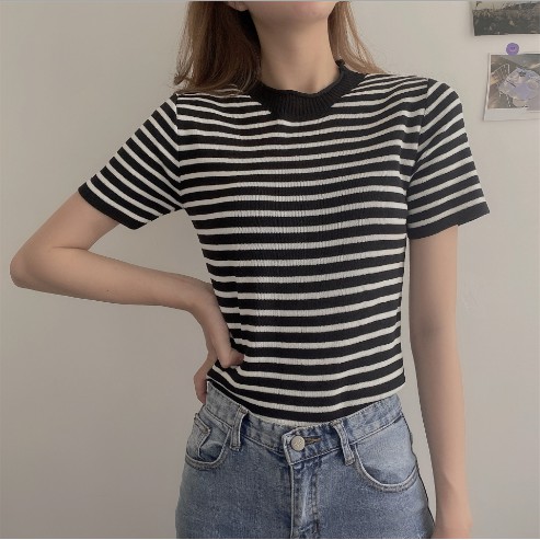 Áo Len Dệt Kim Ngắn Tay Cổ Tròn Kẻ Sọc Xinh Xắn Cho Nữ