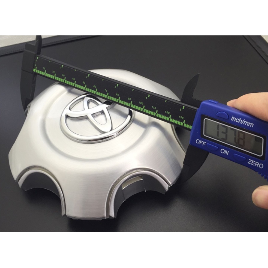 Logo chụp mâm, ốp lazang xe ô tô Toyota Land Cruiser Prado 2002-2012