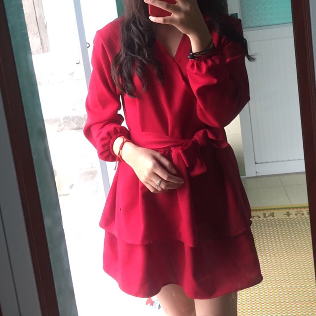 Váy đỏ 2 tầng