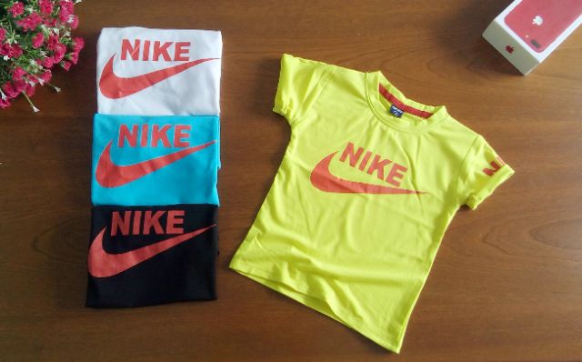 áo thể thao Nike cho bé trai