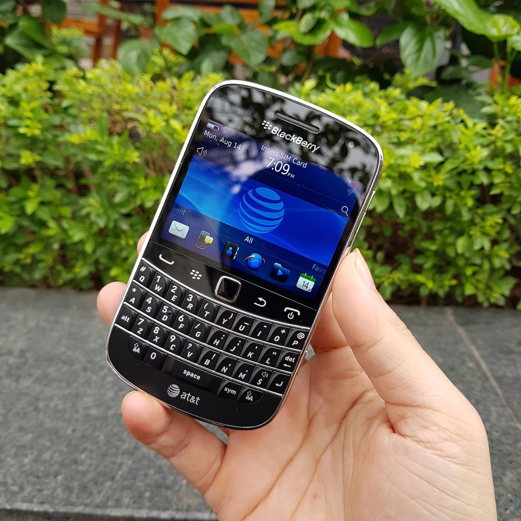 [Mã ELMS5 giảm 7% đơn 300K] Điện thoại BlackBerry Bold 9900 đẳng cấp doanh nhân