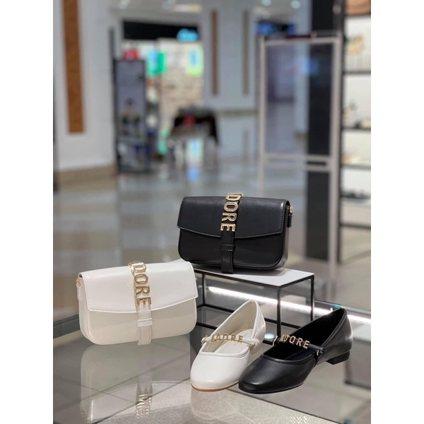 Túi đeo chéo chữ