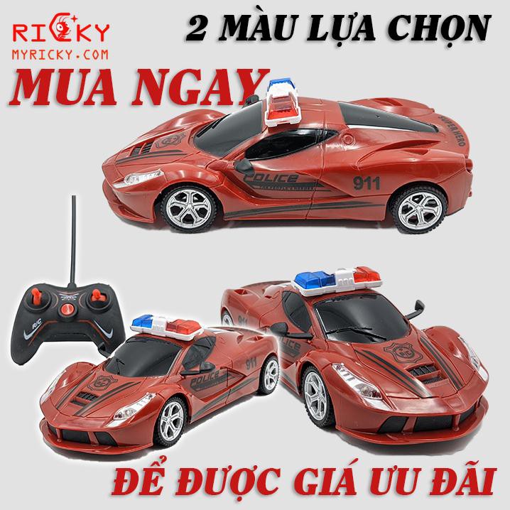 Siêu xe cảnh sát điều khiển