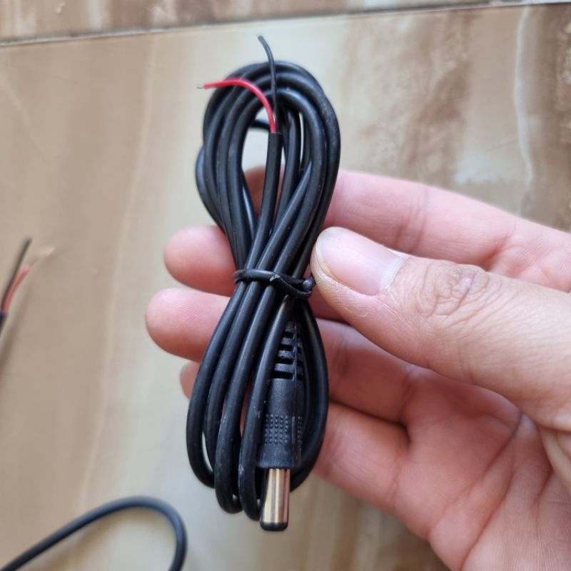 Dây nguồn DC 5.5 x 2.1 mm hàng mới tồn kho chiều dài dây 1.5m